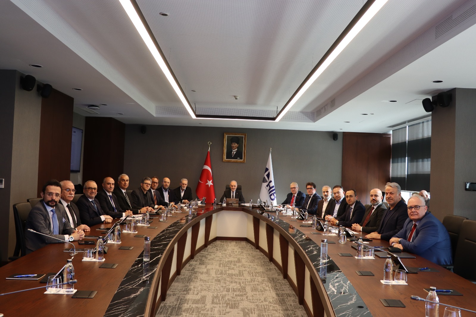 https://en.mustafaaydin.com/wp-content/uploads/2025/04/11.03.2025-HIB-YK-TOPLANTI.jpg