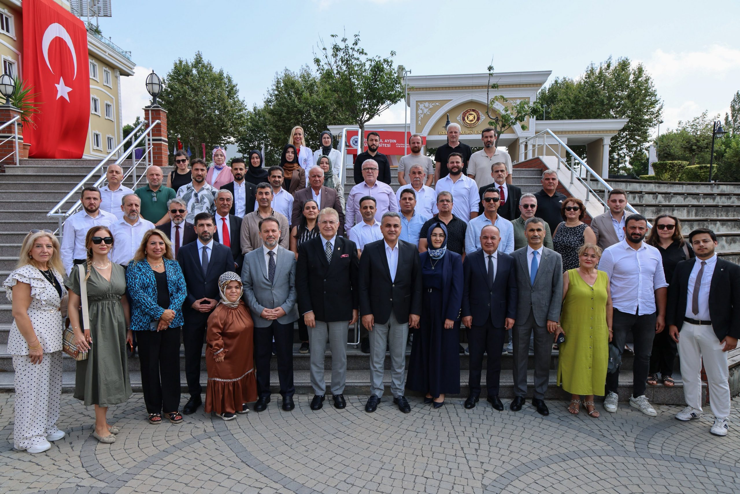 https://en.mustafaaydin.com/wp-content/uploads/2026/10/KENT-KONSEYI-scaled.jpg